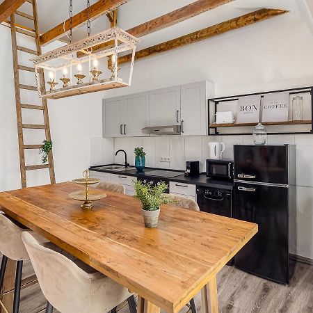 Fabelhafte Apartments Zum Wohlfuehlen Mit Junik Apartments ดุยส์บูร์ก ภายนอก รูปภาพ